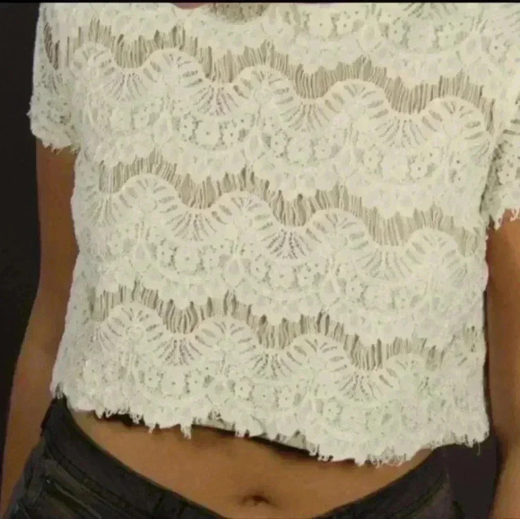 Forever 21 lace crop top, lined, size s (44) - Picture 1 of 4